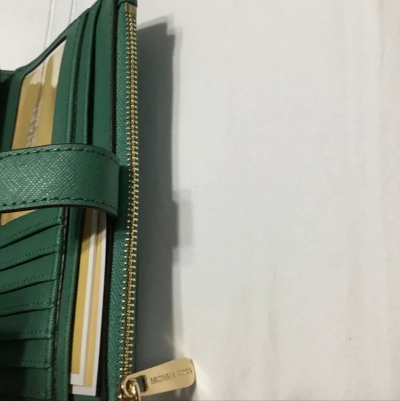 NWT Michael Kors Double Zip Wristlet - Picture 5 of 7